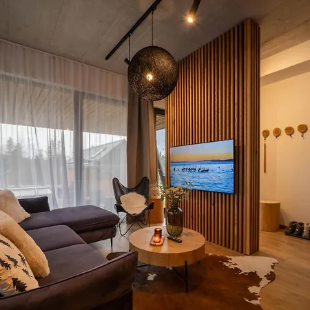 Lägenhet Stroemy Demaenovska Dolina