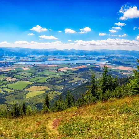 Stroemy Demaenovska Dolina *